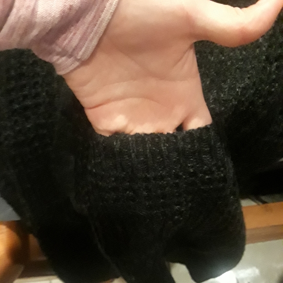 Long Cardigan with Pockets - Picture 2 of 3